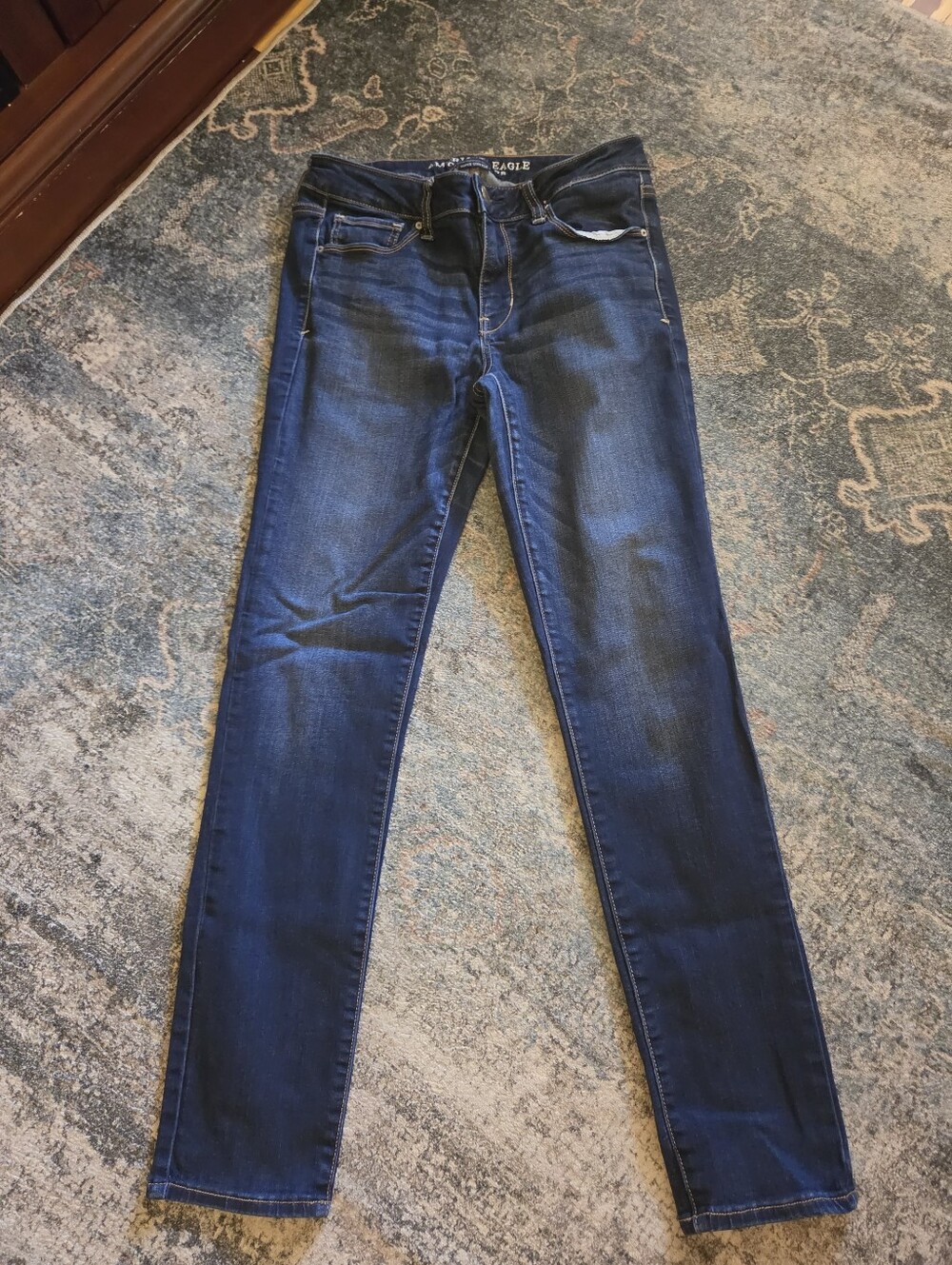 American Eagle Outfitters Dark Blue Skinny Jeans Size 8